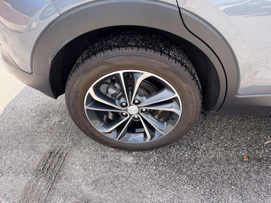 Used 2022 Buick Encore GX Select FWD image 5