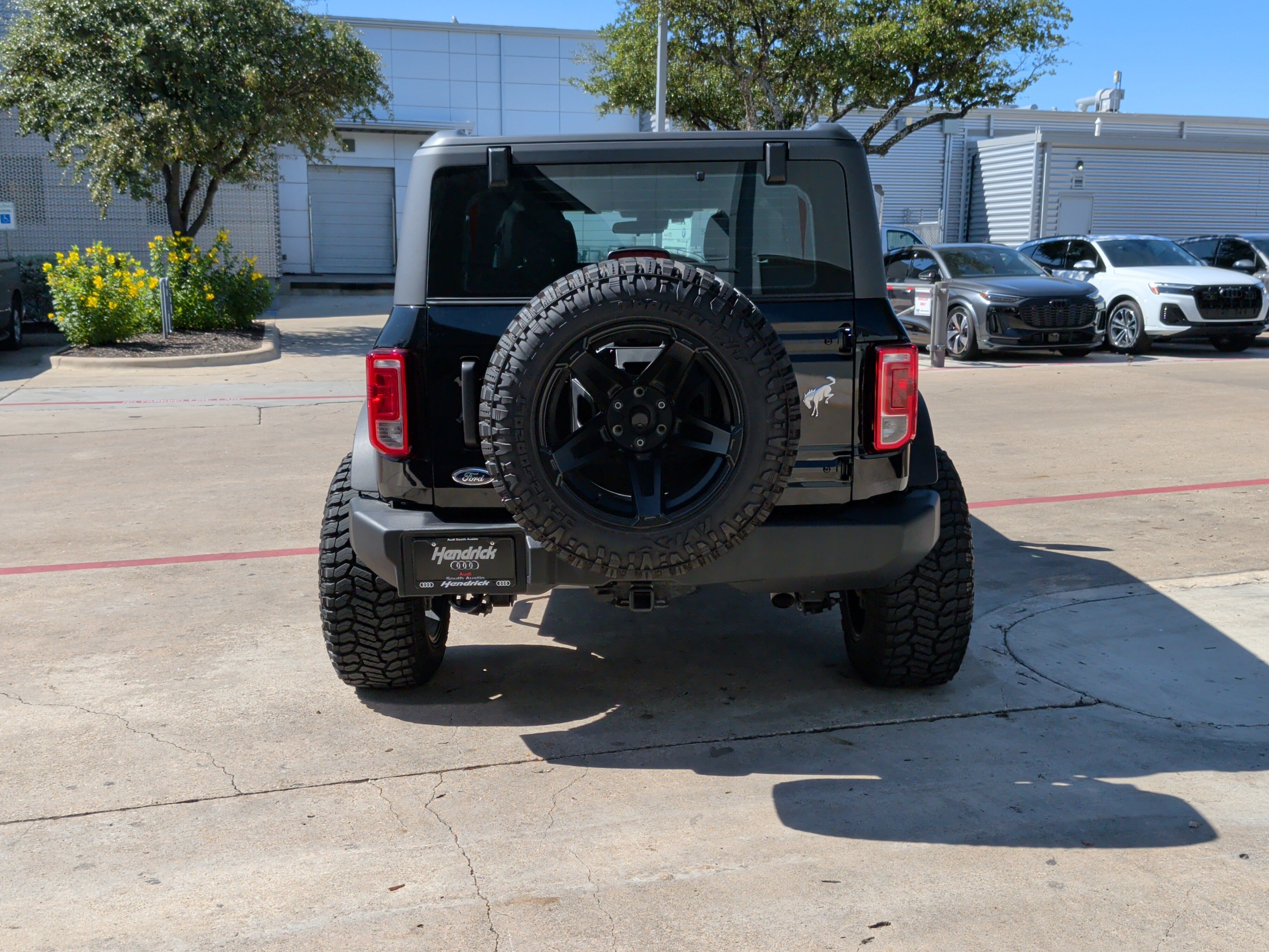 Used 2025 Ford Bronco 4-Door AWD/4WD image 9