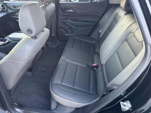 Used 2025 Chevrolet Trax ACTIV image 26