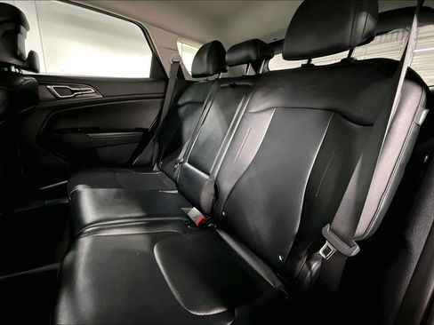 Used 2024 Kia Sportage EX FWD image 32