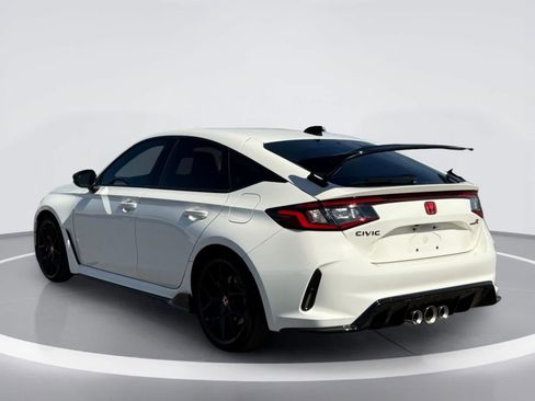 Used 2024 Honda Civic Type R image 4
