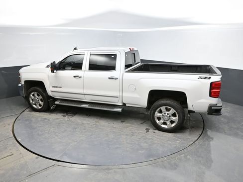 Used 2019 Chevrolet Silverado 2500 LTZ image 24