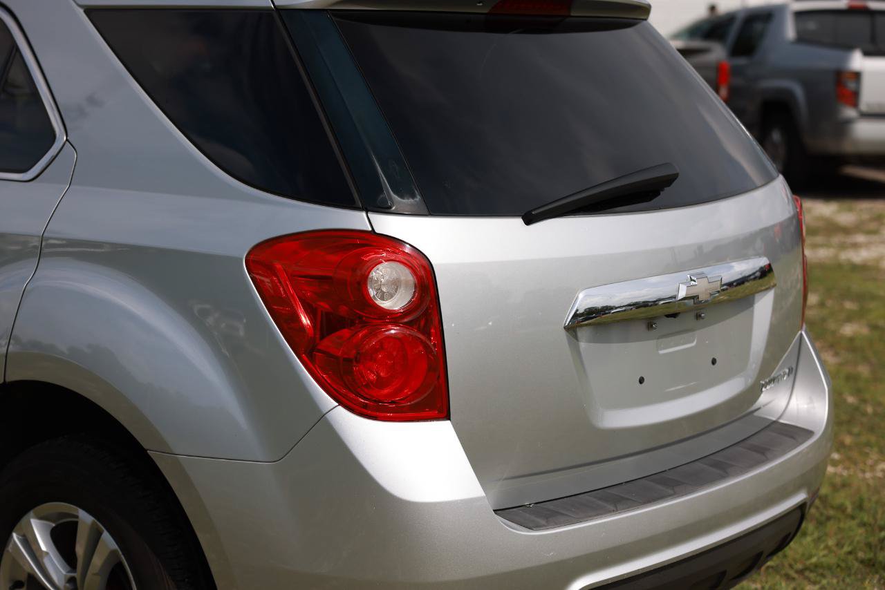 Used 2010 Chevrolet Equinox LT w/ Vehicle Interface Package FWD image 36