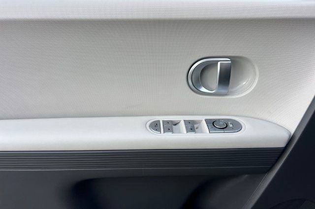Certified 2024 Hyundai Ioniq 5 SEL RWD image 13