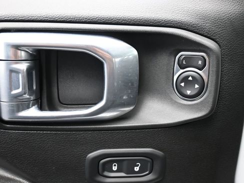 Certified 2022 Jeep Wrangler Unlimited Sport image 10