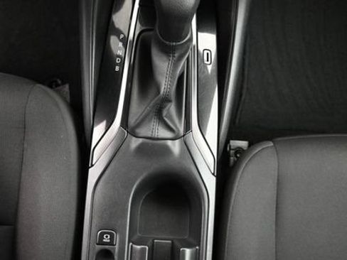 Used 2024 Toyota Corolla LE FWD image 19