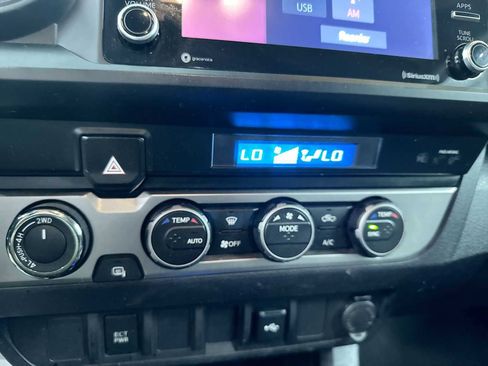 Used 2022 Toyota Tacoma SR image 27