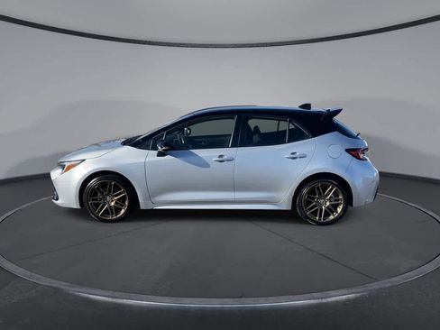 Certified 2025 Toyota Corolla Hatchback w/ SE Package FWD image 5