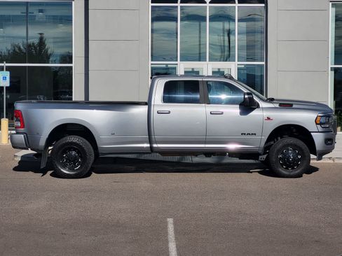 Used 2023 RAM 3500 Big Horn w/ Night Edition AWD/4WD image 4