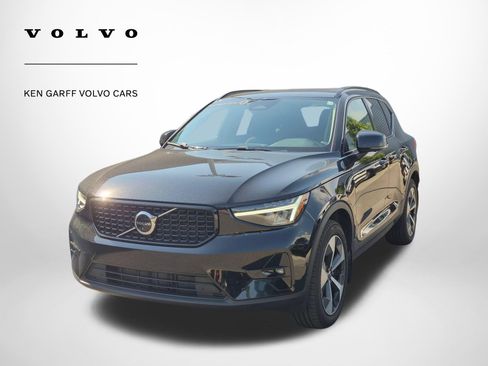 Used 2023 Volvo XC40 B5 Ultimate w/ Climate Package AWD/4WD image 7