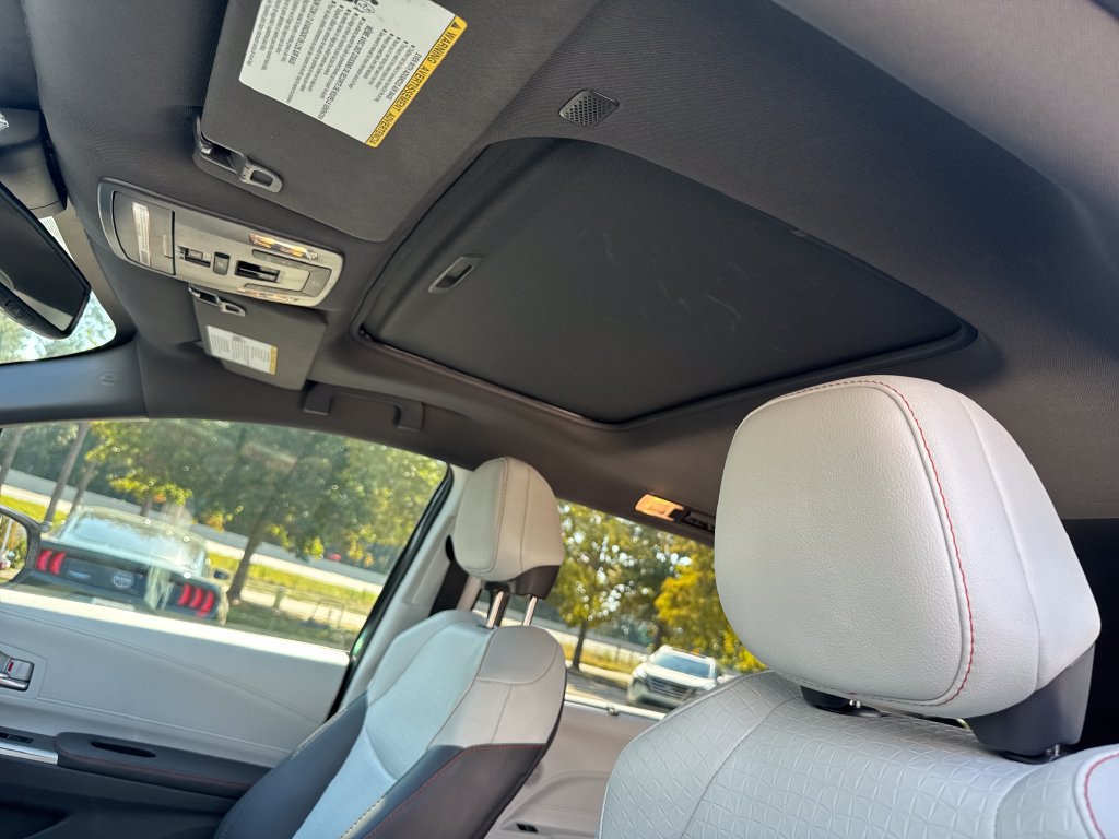 Certified 2021 Toyota Sienna XSE w/ XSE Plus Package AWD/4WD image 17