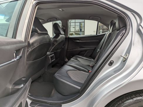 Used 2020 Toyota Camry SE image 35
