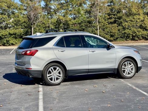 Used 2018 Chevrolet Equinox Premier image 8