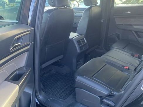 Used 2023 Volkswagen Atlas Cross Sport SE FWD image 8