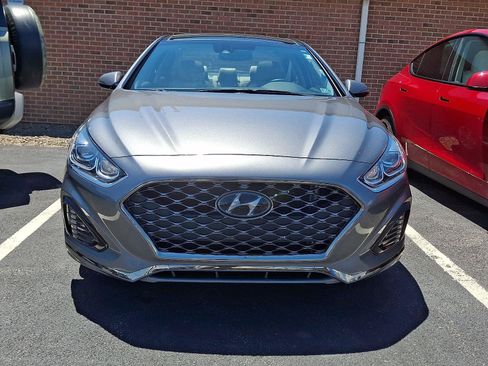 Used 2019 Hyundai Sonata Limited w/ Ultimate Package 04 FWD image 2