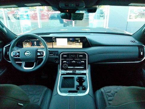 New 2026 Nissan Armada Platinum Reserve image 40