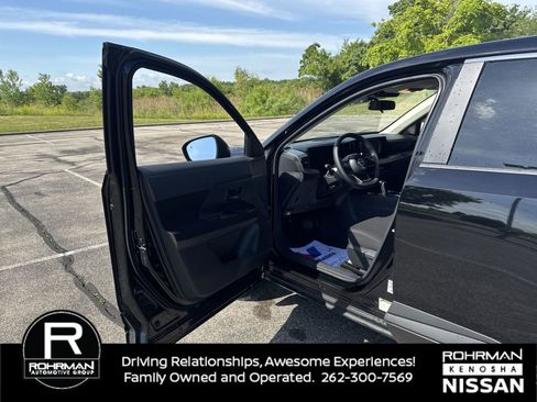 Certified 2025 Nissan Kicks S AWD/4WD image 11