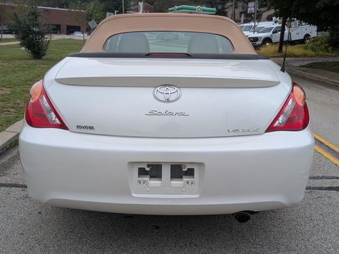 Used 2006 Toyota Solara SLE image 8