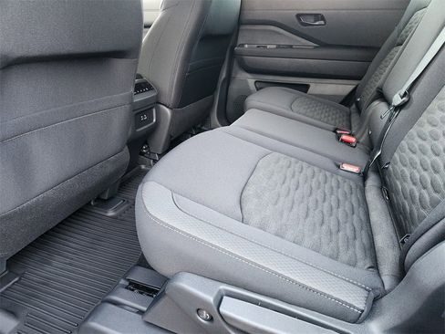 New 2025 Nissan Pathfinder SV image 20