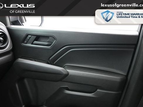 Used 2025 Chevrolet Colorado Trail Boss AWD/4WD image 17