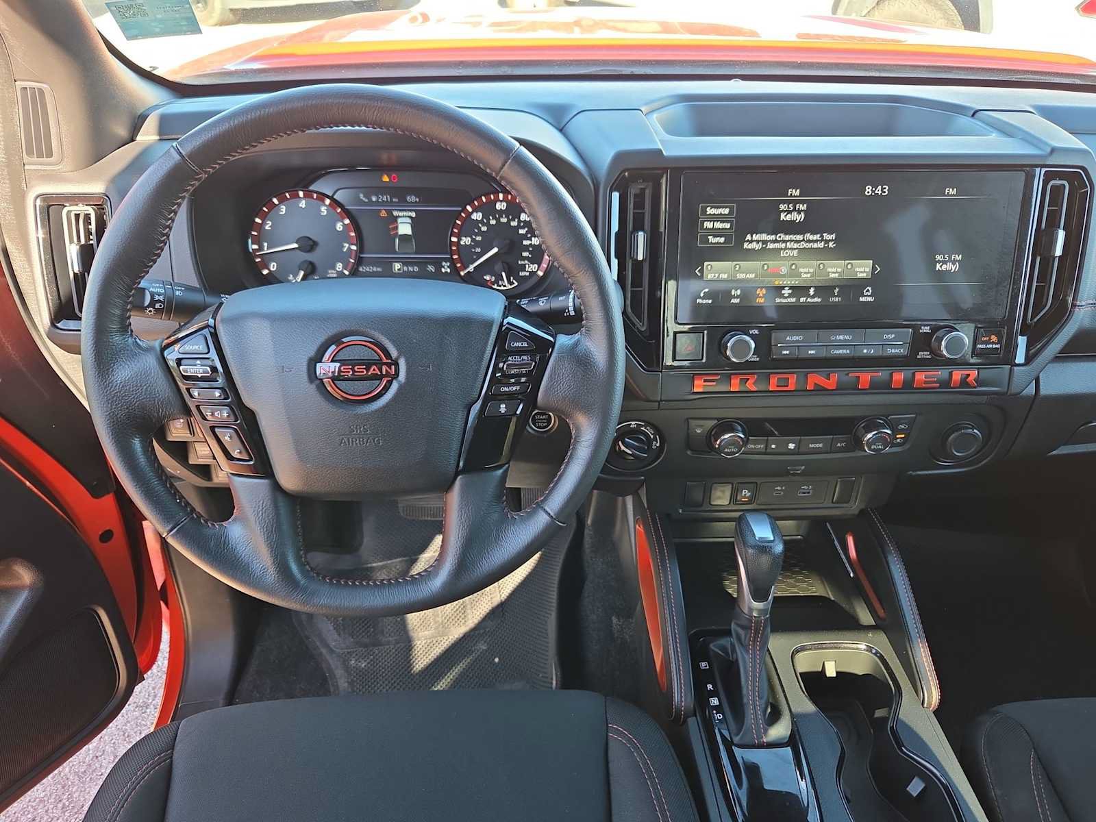 Used 2025 Nissan Frontier PRO-4X w/ Interior Protection Package AWD/4WD image 14