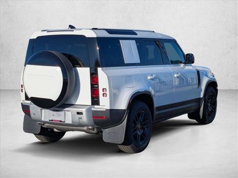 New 2025 Land Rover Defender 110 S image 2