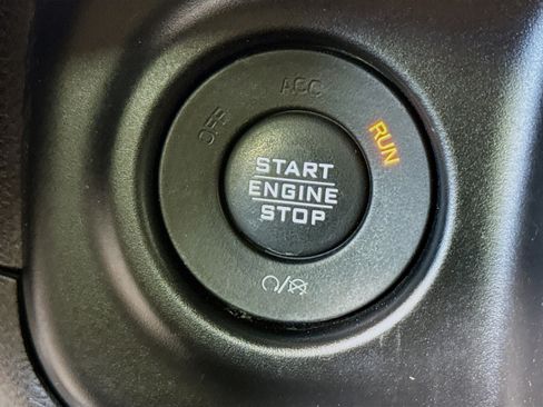 Used 2020 Jeep Wrangler Unlimited Sport S image 21