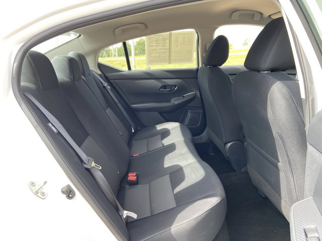 Used 2025 Nissan Sentra SV FWD image 14