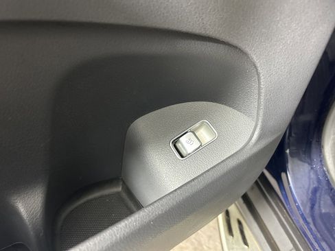 Used 2020 Mercedes-Benz GLE 350 4MATIC image 21