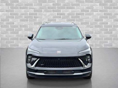 Certified 2025 Buick Envision Sport Touring image 10