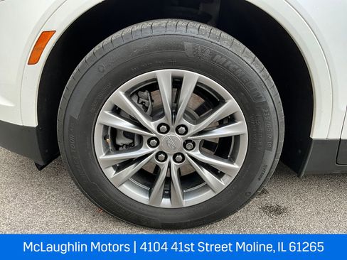 Certified 2022 Cadillac XT5 Premium Luxury w/ LPO, Floor Liner Package image 35