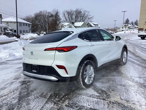 Used 2024 Buick Envista Preferred w/ Convenience I Package image 8