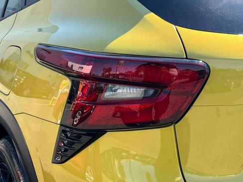 Certified 2024 Chevrolet Trax ACTIV FWD image 11