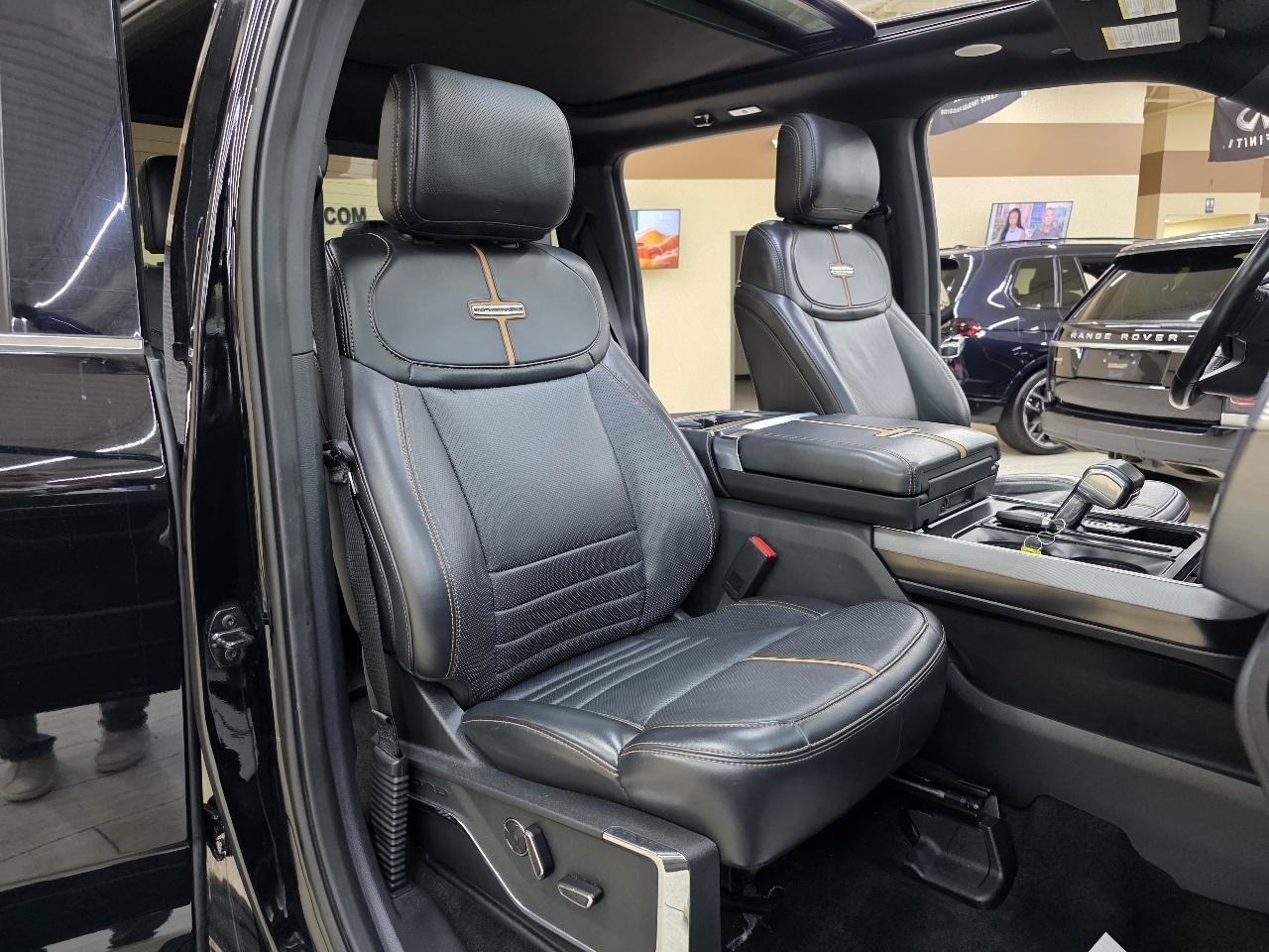 Used 2022 Ford F150 Platinum w/ Equipment Group 701A High AWD/4WD image 18