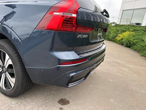 Certified 2025 Volvo XC60 T8 Plus w/ Protection Package Premier AWD/4WD image 16