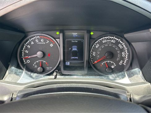 Used 2022 Toyota Tacoma SR RWD image 21