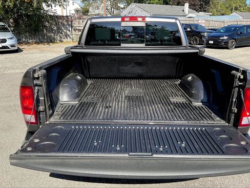 Used 2019 RAM 1500 Classic SLT image 23