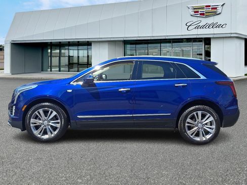 Certified 2023 Cadillac XT5 Premium Luxury w/ Technology Package AWD/4WD image 2
