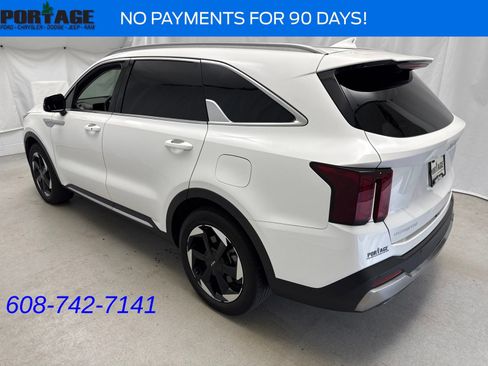 Used 2025 Kia Sorento EX w/ EX Panoramic Sunroof Package AWD/4WD image 4