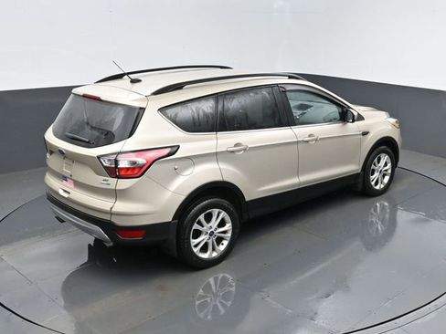Used 2018 Ford Escape SE image 28
