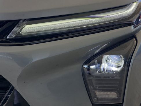 Used 2025 Chevrolet Trax ACTIV w/ Driver Confidence Package FWD image 35