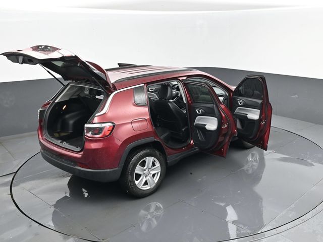 Used 2022 Jeep Compass Latitude AWD/4WD image 24