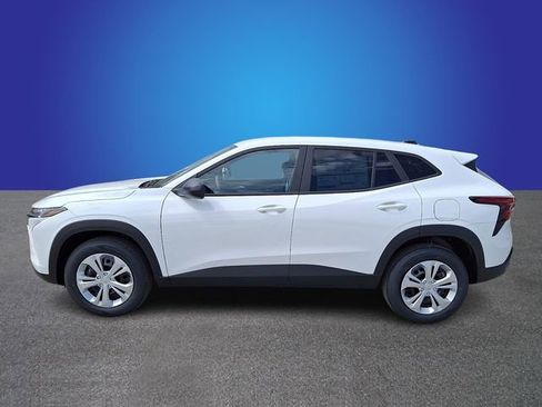 New 2026 Chevrolet Trax LS w/ Driver Confidence Package image 4