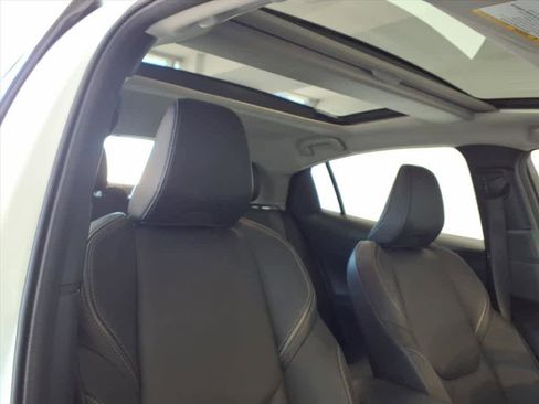 Used 2025 Toyota Prius AWD image 19