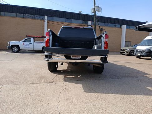 Used 2023 Chevrolet Silverado 1500 LT image 6