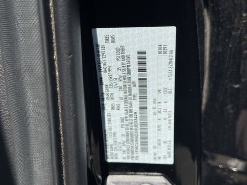 Used 2017 Ford Escape SE AWD/4WD image 15