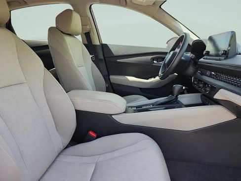 Used 2023 Honda Accord EX image 20