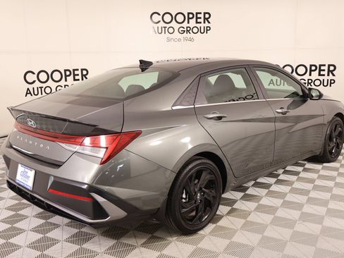 Used 2026 Hyundai Elantra SEL Sport Premium FWD image 21