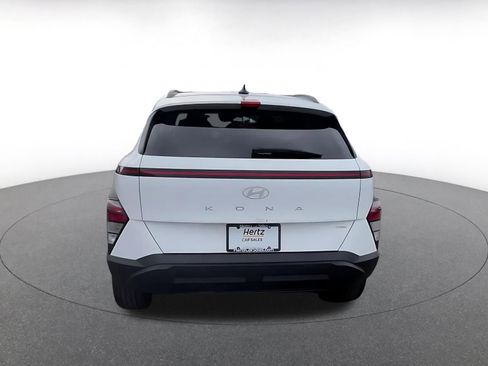 Used 2025 Hyundai Kona SEL image 12