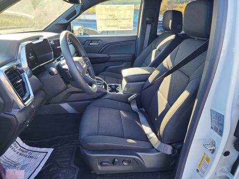 New 2025 GMC Canyon Elevation w/ Convenience Package image 11